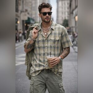 Kuhl Men’s Short Sleeve Plaid Button-Down Shirt Outdoor Hiking Casual